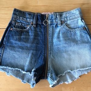 Revice yin yang shorts